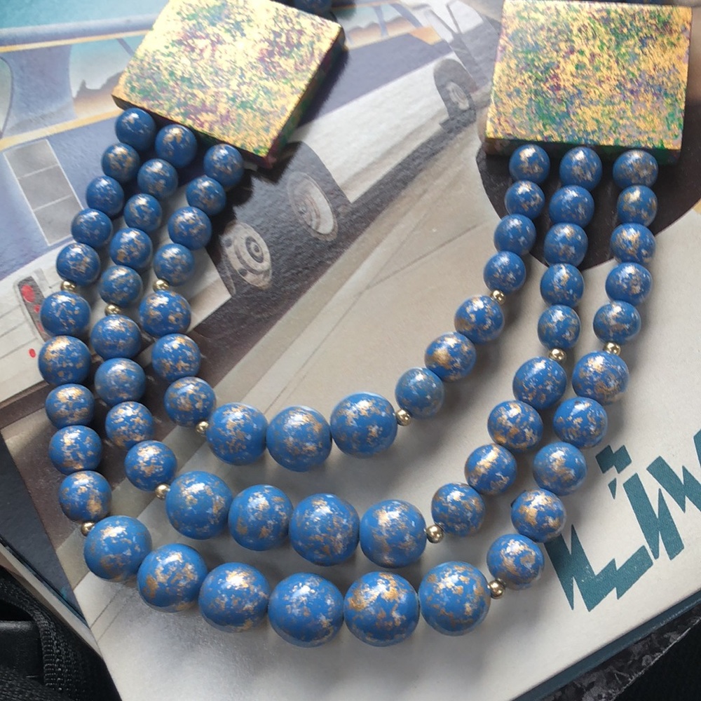 Vintage Woden Necklace - Picture 3 of 6